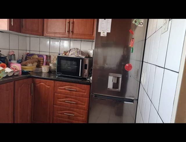 2 BEDROOM APARTMENT FOR SALE IN MALVERN